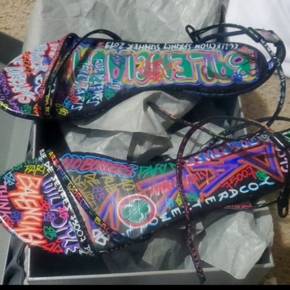 Balenciaga Graffiti Sandals - Picture 9 of 9